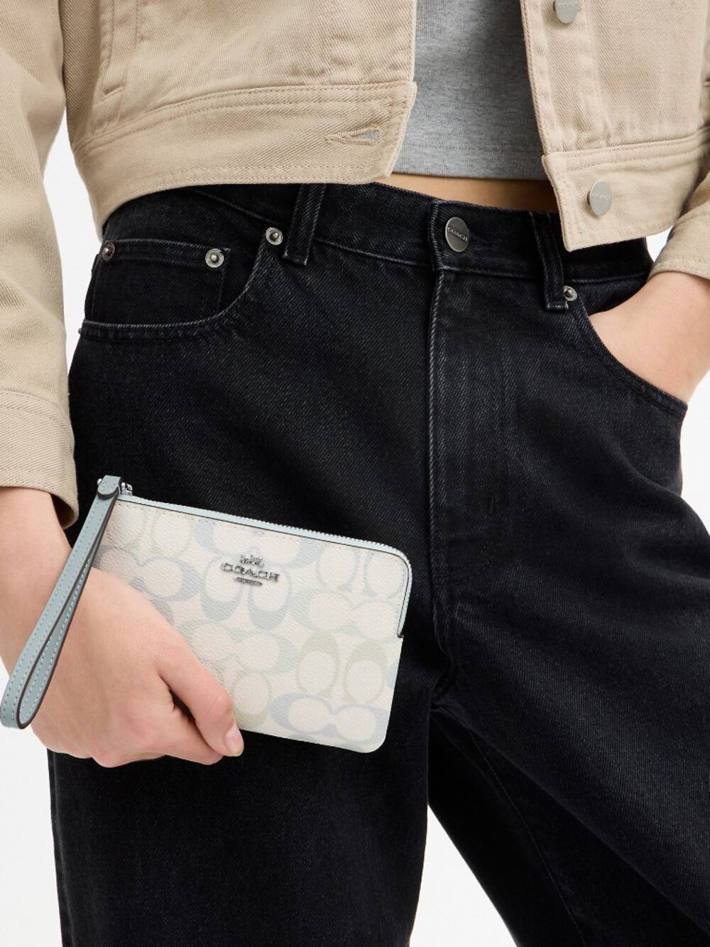 Coach Corner Zip Wristlet In Signature Canvas color Silver/Chalk/Blue NEW - Picture 2 of 5